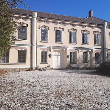 Sisi-Schloss Rudolfsvilla - Apt. Nene Und Die Abenteuerlichen Schwestern Reichenau Exterior foto